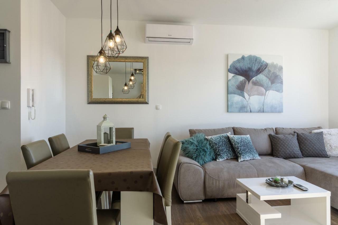 Luxury Apartman Ivana تروغير المظهر الخارجي الصورة