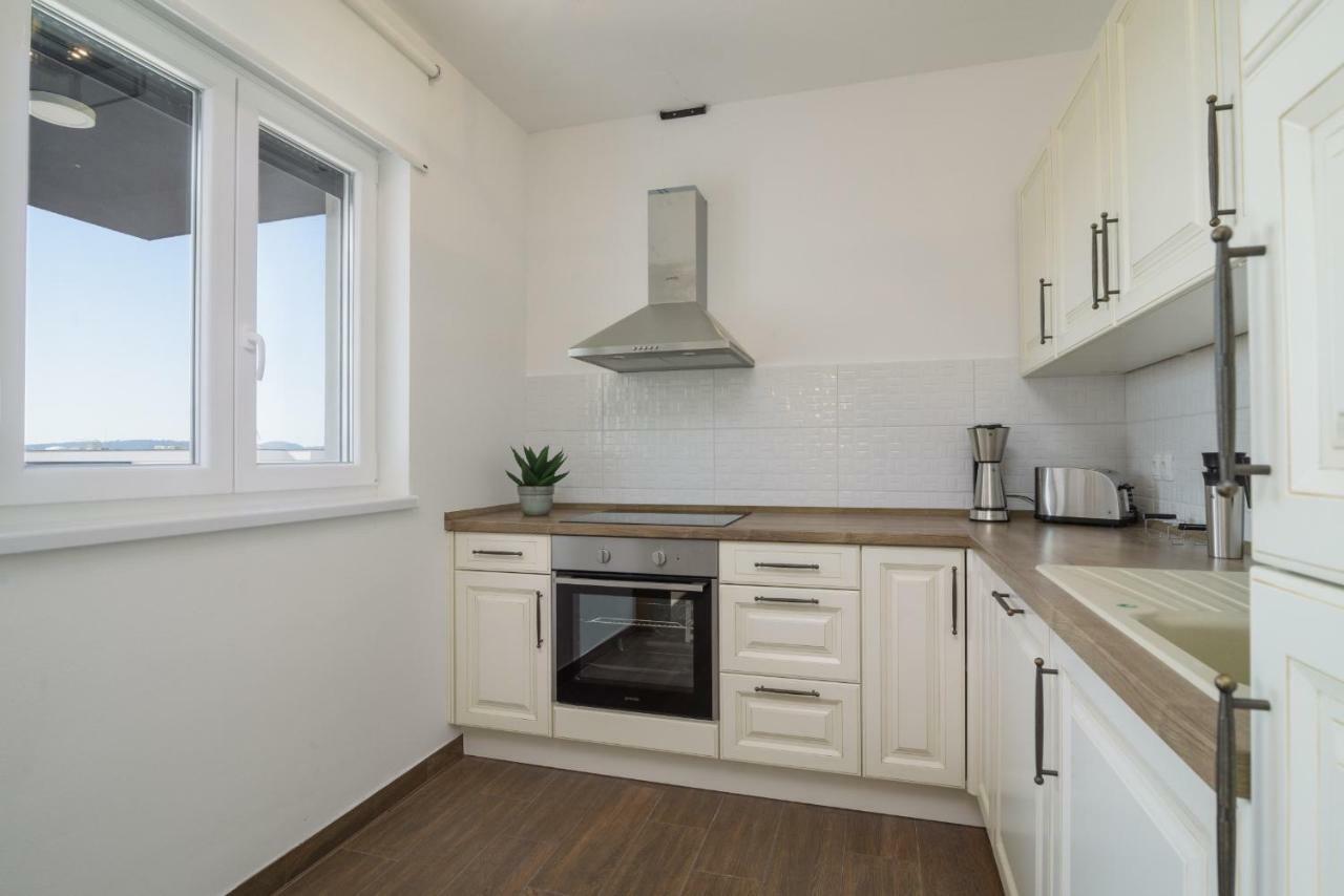 Luxury Apartman Ivana تروغير المظهر الخارجي الصورة